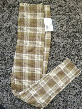 Forever 21 Olive & Cream Plaid Knit Leggings